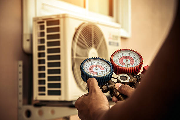 Professional Ductwork Repair technician working in Lake Worth, TX